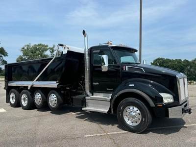 Kenworth T880 Quad Axle Dump Truck - Cummins 450HP, 6 Speed Allison Rds Automatic, 19' Dump