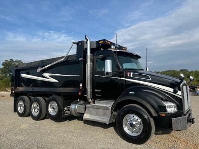Kenworth T880 Tri Axle Dump Truck - Paccar 445HP, 6 Speed Allison Rds Automatic, 17.5' Dump