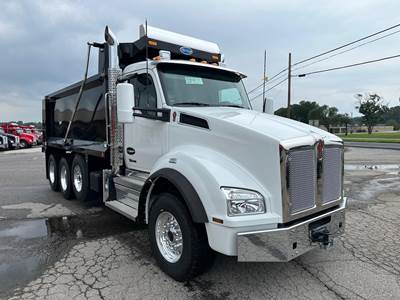 Kenworth T880 Tri Axle Dump Truck - Cummins 565HP, 6 Speed Allison Rds Automatic, 17.5' Dump