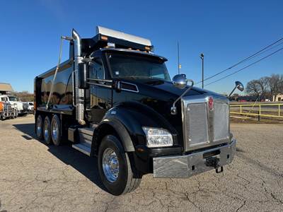 Kenworth T880 Tri Axle Dump Truck - Cummins 500HP, 8Ll Manual, 17.5' Dump