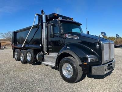 Kenworth T880 Tri Axle Dump Truck - Cummins 500HP, 8Ll Manual, 17.5' Dump
