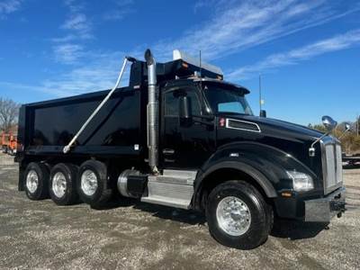 Kenworth T880 Tri Axle Dump Truck - Cummins 500HP, 8Ll Manual, 17.5' Dump
