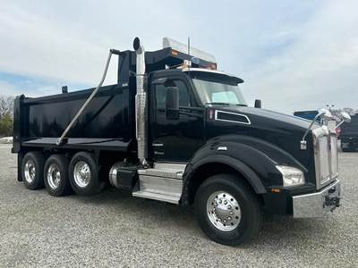 Kenworth T880 Tri Axle Dump Truck - Cummins 500HP, 8Ll Manual