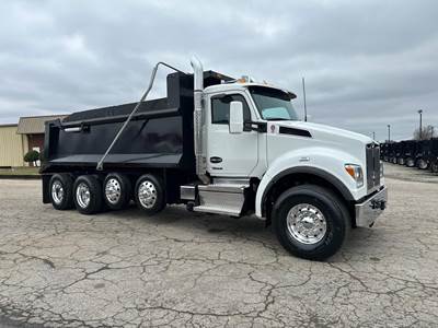 Kenworth T880 Quad Axle Dump Truck - Paccar 456HP, 6 Speed Allison Rds Automatic