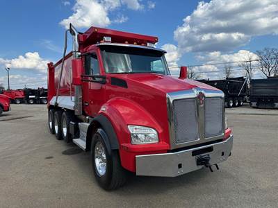 Kenworth T880 Tri Axle Dump Truck - Cummins 475HP, 6 Speed Allison Rds Automatic, 16' Dump