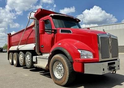 Kenworth T880 Quad Axle Dump Truck - Cummins 525HP, 6 Speed Allison Rds Automatic, 19' Dump