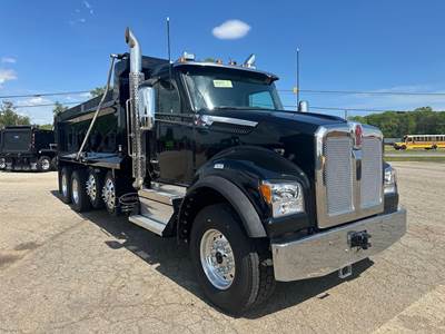 Kenworth T880 Quad Axle Dump Truck - Cummins 782HP, 6 Speed Allison Rds Automatic, 20' Dump