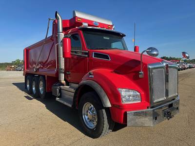 Kenworth T880 Tri Axle Dump Truck - Cummins 565HP, 6 Speed Allison Rds Automatic