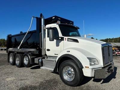 Kenworth T880 Tri Axle Dump Truck - Cummins 525HP, 18 Speed Manual, 18' Dump
