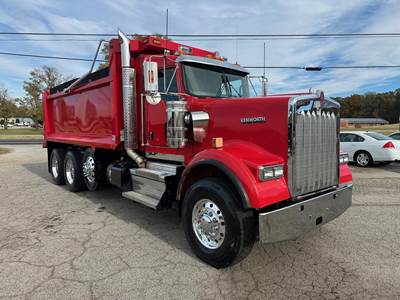 Kenworth W900 Tri Axle Dump Truck - Cummins 525HP, 6 Speed Allison Rds Automatic, 17' Dump