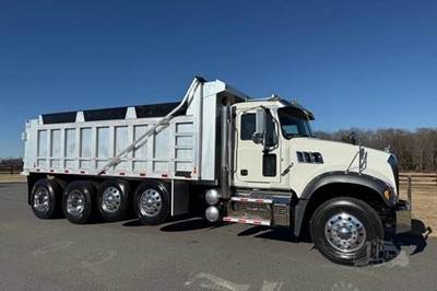Mack Granite 64FR Quad Axle Dump Truck - MP7 425HP, 6 Speed Allison Rds Automatic, 19.5' Dump