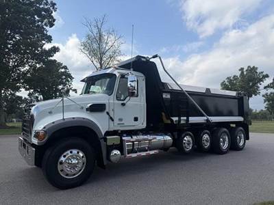 Mack Granite 64FR Quad Axle Dump Truck - MP8 425HP, 12 Speed Mdrive Hd Automatic, 18' Dump