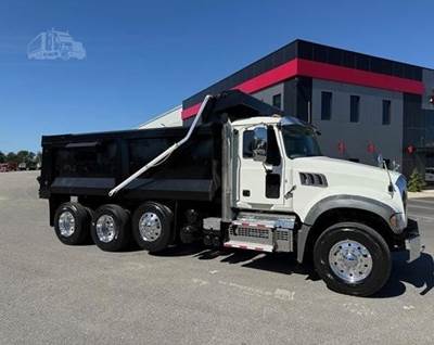 Mack Granite 84FR Tri Axle Dump Truck - MP7 425HP, 6 Speed Allison Rds Automatic, 17' Dump