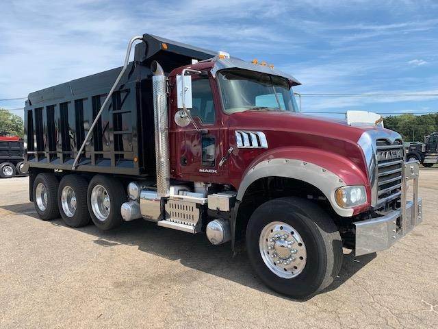 mack granite garbage truck