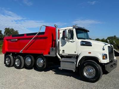 Western Star 4700 Quad Axle Dump Truck - Detroit 470HP, 6 Speed Allison Rds Automatic, 17' Dump