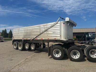 Travis S96 26 ft End Dump Trailer - Quad Axle, Aluminum, Air Ride