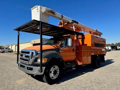 Ford F-750 XL Single Axle Forestry Bucket Truck - Cummins, 240HP, 6 Speed Manual