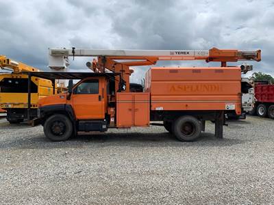 GMC TopKick C7500 Single Axle Forestry Bucket Truck - 8.1 Gas, 340HP, 6 Speed Manual