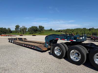 Fontaine MAGNITUDE 55H-FLD Lowboy Trailer