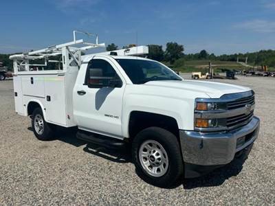 Chevrolet Silverado 3500 Mechanic / Service Truck - 360HP, Automatic
