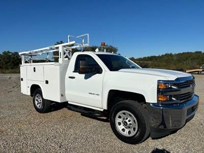 Chevrolet Silverado 3500HD Mechanic / Service Truck - 360HP, Automatic