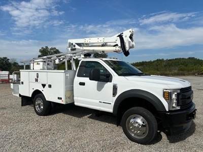 Ford F-550 Mechanic / Service Truck - 6.7L POWER STROKE, 330HP, Automatic