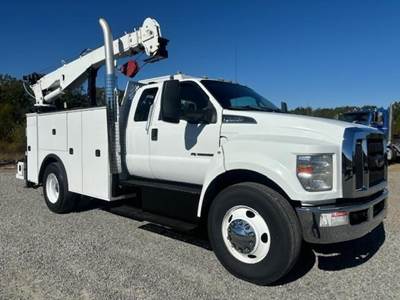 Ford F-750 Mechanic / Service Truck - 6.7L POWER STROKE, 300HP, 6 Speed Automatic