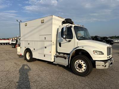 Freightliner M2 106 Mechanic / Service Truck - Cummins, 6 Speed Allison Rds Automatic