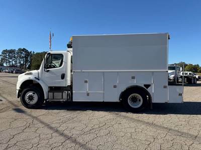 Freightliner M2 106 Mechanic / Service Truck - Cummins, 270HP, 6 Speed Allison Rds Automatic