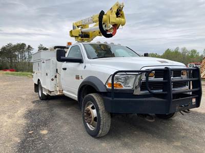 RAM 5500 Mechanic / Service Truck - 6 Speed Manual