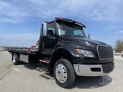 International MV Single Axle Rollback Tow Truck - Cummins, 260HP, 6 Speed Allison Rds Automatic