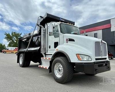 Kenworth T440 Single Axle Vacuum Truck - Cummins, 345HP, Automatic
