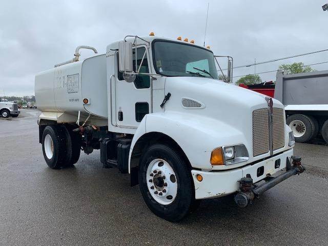 Manual Trucks For Sale >> 2005 Kenworth T300 Single Axle Water Truck Caterpillar C7 250hp Manual For Sale 21 899 Miles Chatham Va 113690 Mylittlesalesman Com Manual Trucks For Sale >> 2005 Kenworth T300 Single Axle Water Truck Caterpillar C7 250hp Manual For Sale 21 899 Miles Chatham Va 113690 Mylittlesalesman Com