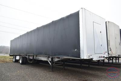 Benson 53x102 Tandem Axle Aluminum Curtain Side Trailer - Air Ride, Fixed Spread Axle