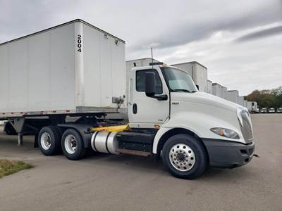 International RH Day Cab Truck - A26, Automatic