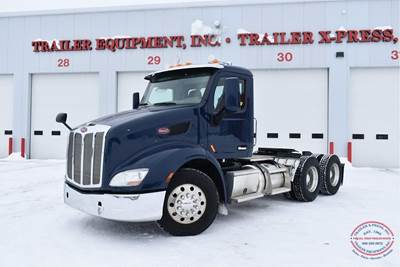 Peterbilt 579 Day Cab Truck - Paccar 380HP, 10 Speed Manual