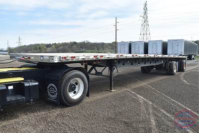 Manac 48x102 Combination Flatbed Trailer - Air Ride, Fixed Spread Axle