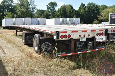 Transcraft 53x102 Combination Flatbed Trailer - Air Ride, Fixed Spread Axle