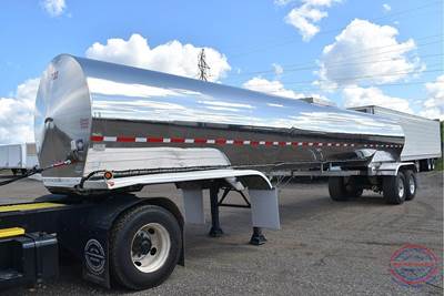 Tremcar 42FT SANITARY TANKER - 6,200 GAL Tandem Axle Stainless Steel Food Grade Tanker Trailer, Air Ride, Fixed Axle