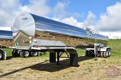 Tremcar 42ft Tandem Axle Stainless Steel Food Grade Tanker Trailer - Air Ride, Fixed Axle