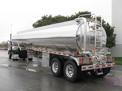 LBT 42x96 Tandem Axle Stainless Steel Fuel Tanker Trailer - Air Ride, Fixed Axle