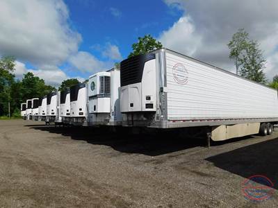 Hyundai (9) 53FT REEFERS - FLAT FLOOR- LOG POST- SKIRTS Reefer Trailer
