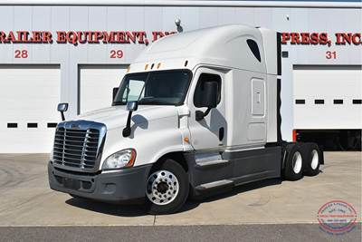 Freightliner Cascadia 125 Sleeper Semi Truck - Raised Roof Sleeper, Detroit 450HP, Automatic