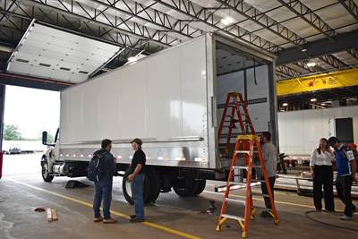 Hyundai 26 FT Van Truck Body