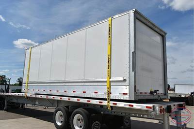 Hyundai 26 FT Van Truck Body