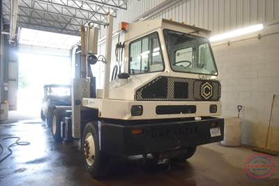 Capacity TJ5000 DOT Yard Spotter Truck - Cummins, 200HP, Automatic
