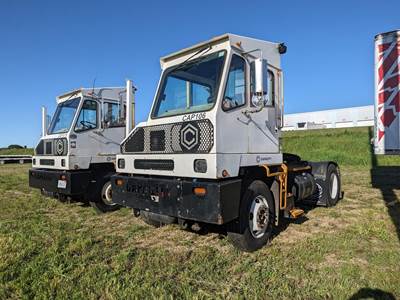 Capacity TJ5000DR Yard Spotter Truck - Cummins, 200HP, Automatic