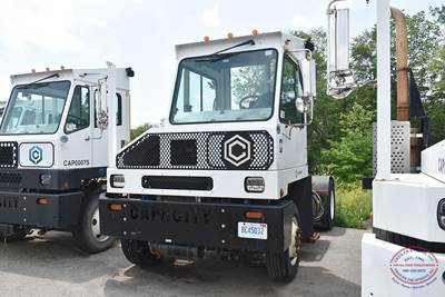 Capacity TJ5000DR Yard Spotter Truck - Cummins, 200HP, Automatic
