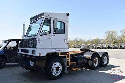 Capacity TJ6500 DOT Tandem Axle Yard Spotter Truck - Cummins, 200HP, Automatic