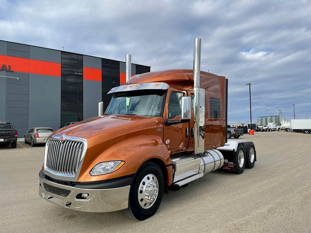 2019 International LT Sleeper Semi Truck CUMMINS 565HP For Sale Red